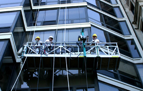 如何確保建筑吊籃工人高空安全？